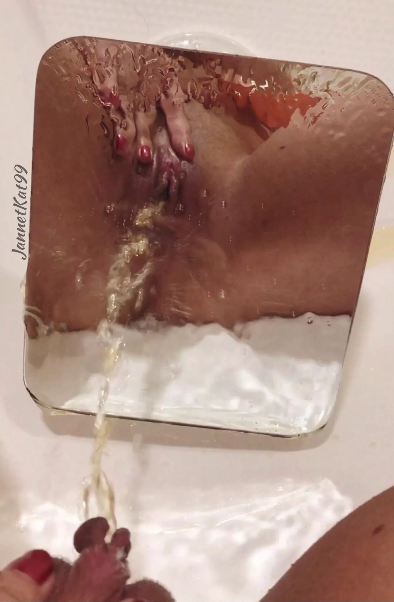 Wanna replace my mirror? posted by JannetKat99