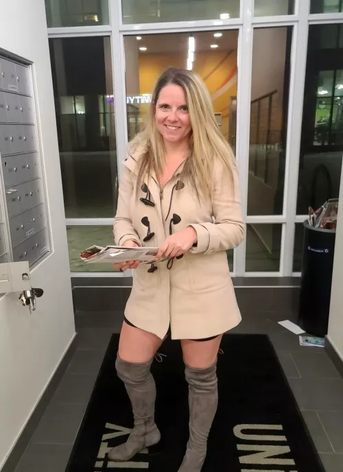 wanna see all my nudes and sex? only 4.99, no ppv, no pay msg's, all included!! by brynn-lewis