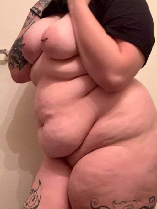 Wanna see more? Message me 😘 by [deleted]