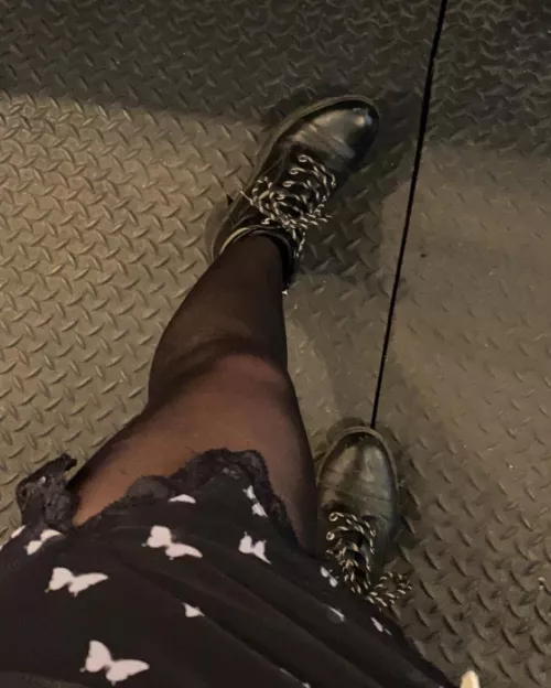 Wanna see my toes in tights?? by BALLS_OF_HASH