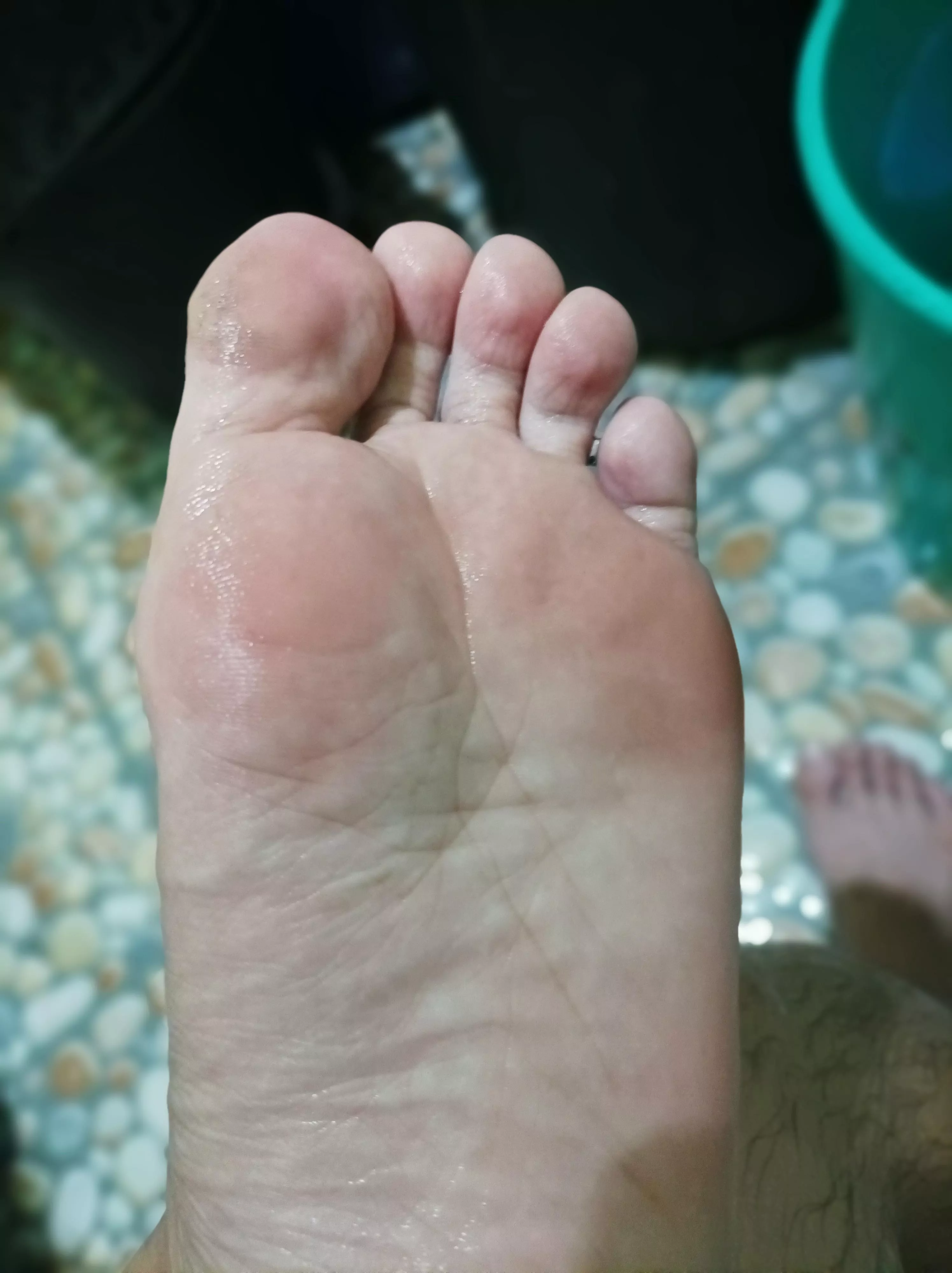 Wanna see them get wet even more? posted by Iggy998