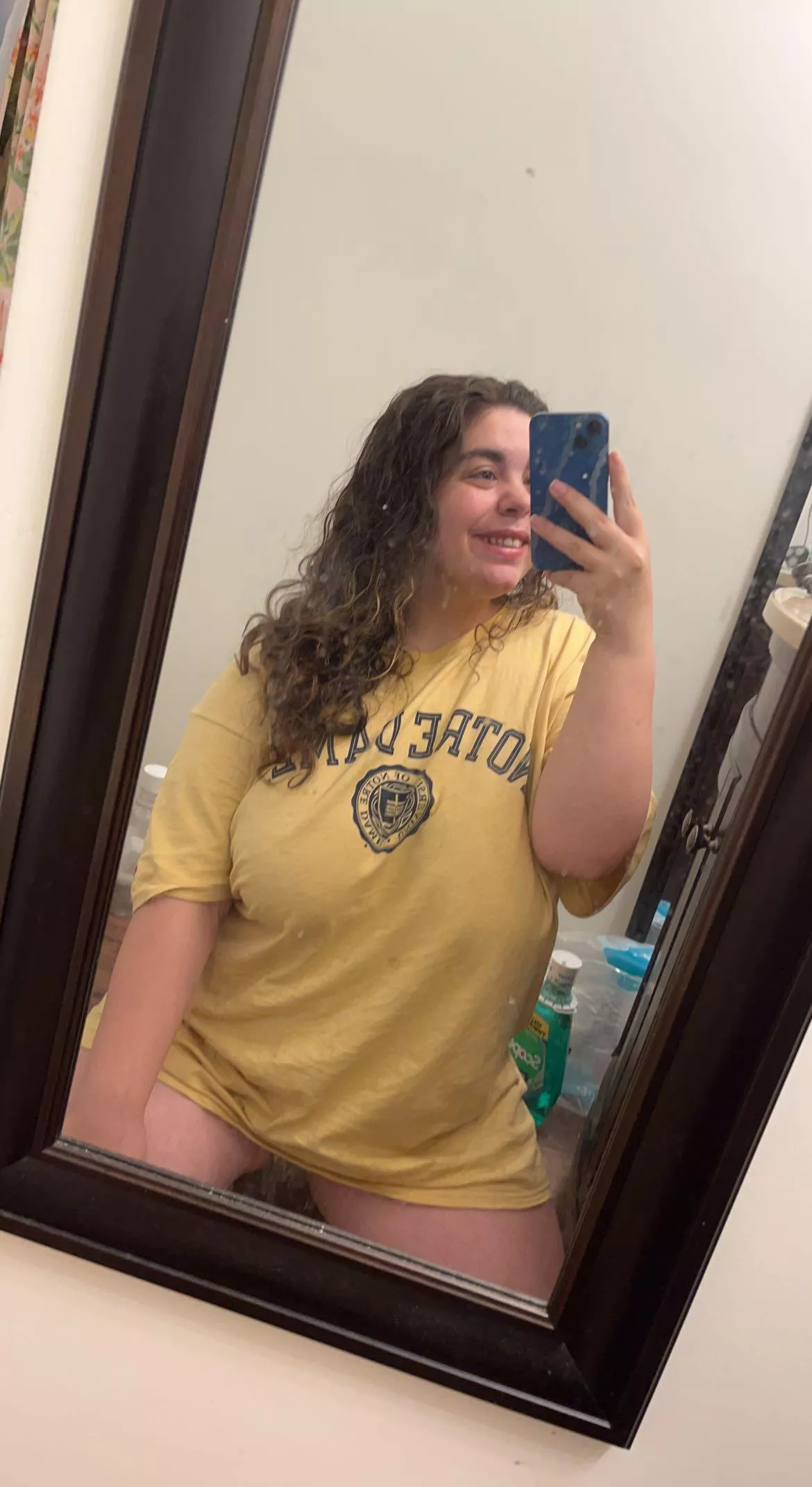 Wanna see what’s under?😘 posted by Rehanna03