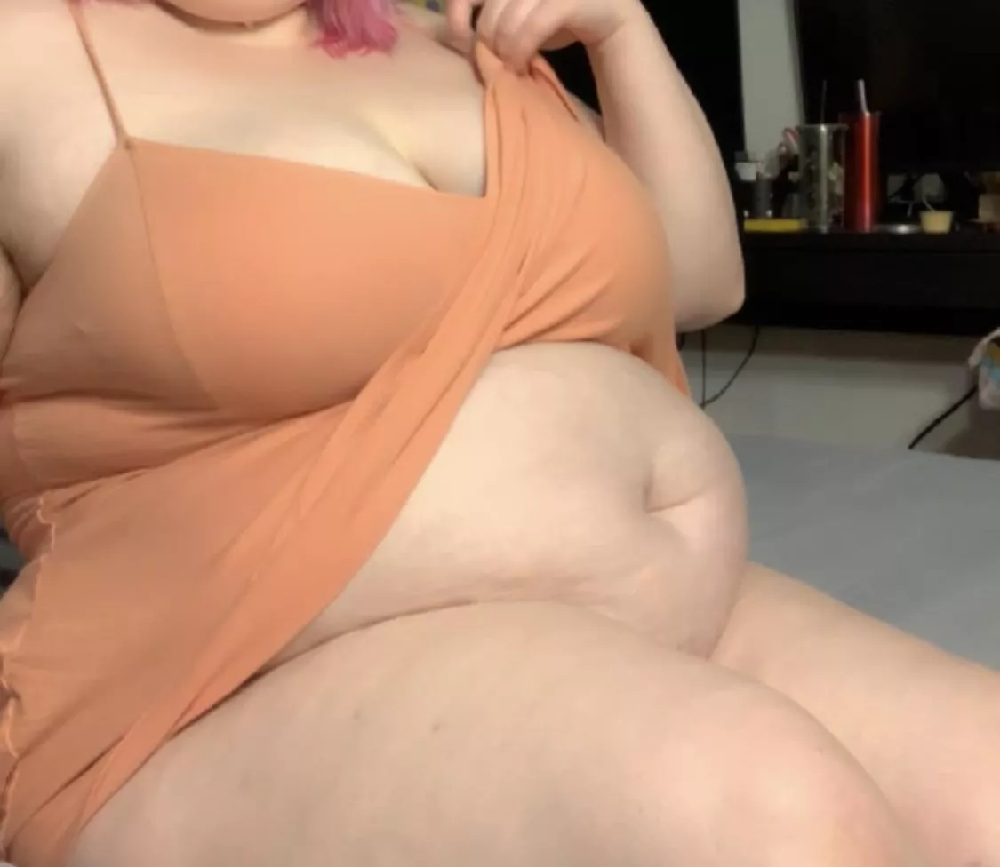 Wanna see what’s under my dress? posted by Small-Macaron-2208