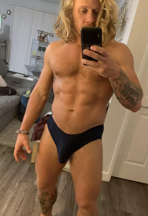 wanna see whats underneath? by matt_brannigan