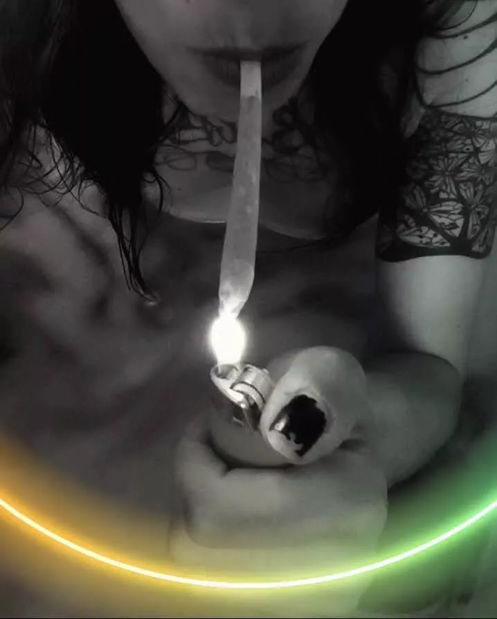 Wanna smoke with me? posted by Juliet_4_20