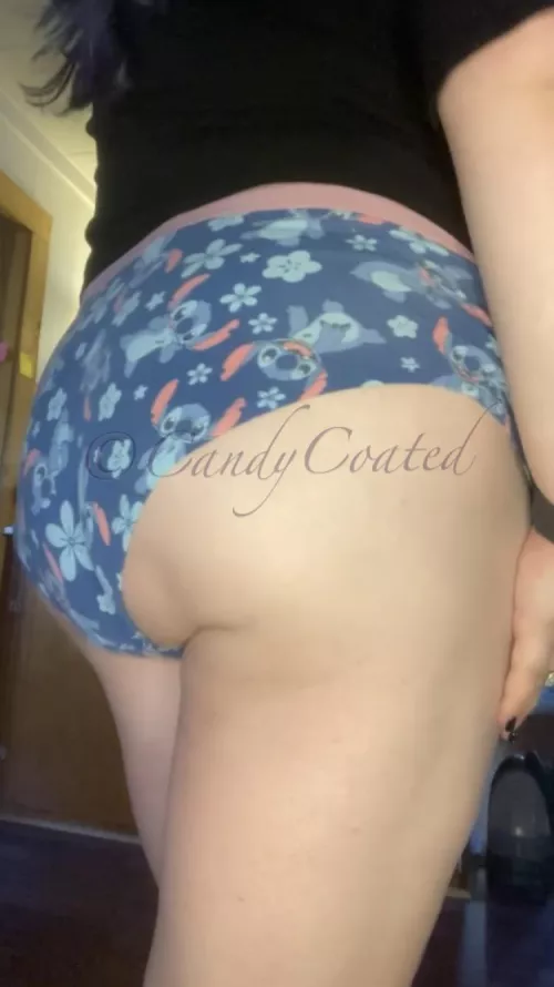 🍭 Wanna spice up your boring weekend? 🍭 [selling] panties 🍭 socks 🍭 GFE 🍭 sexting 🍭 vials 🍭 gummies pops and airheads 🍭 vibe control 🍭 dick rates 🍭 by CandyCoated20212