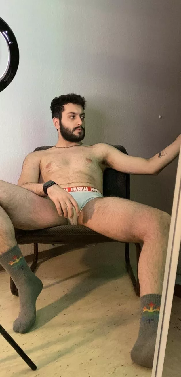 Wanna take a seat?💦 posted by youraveragearab