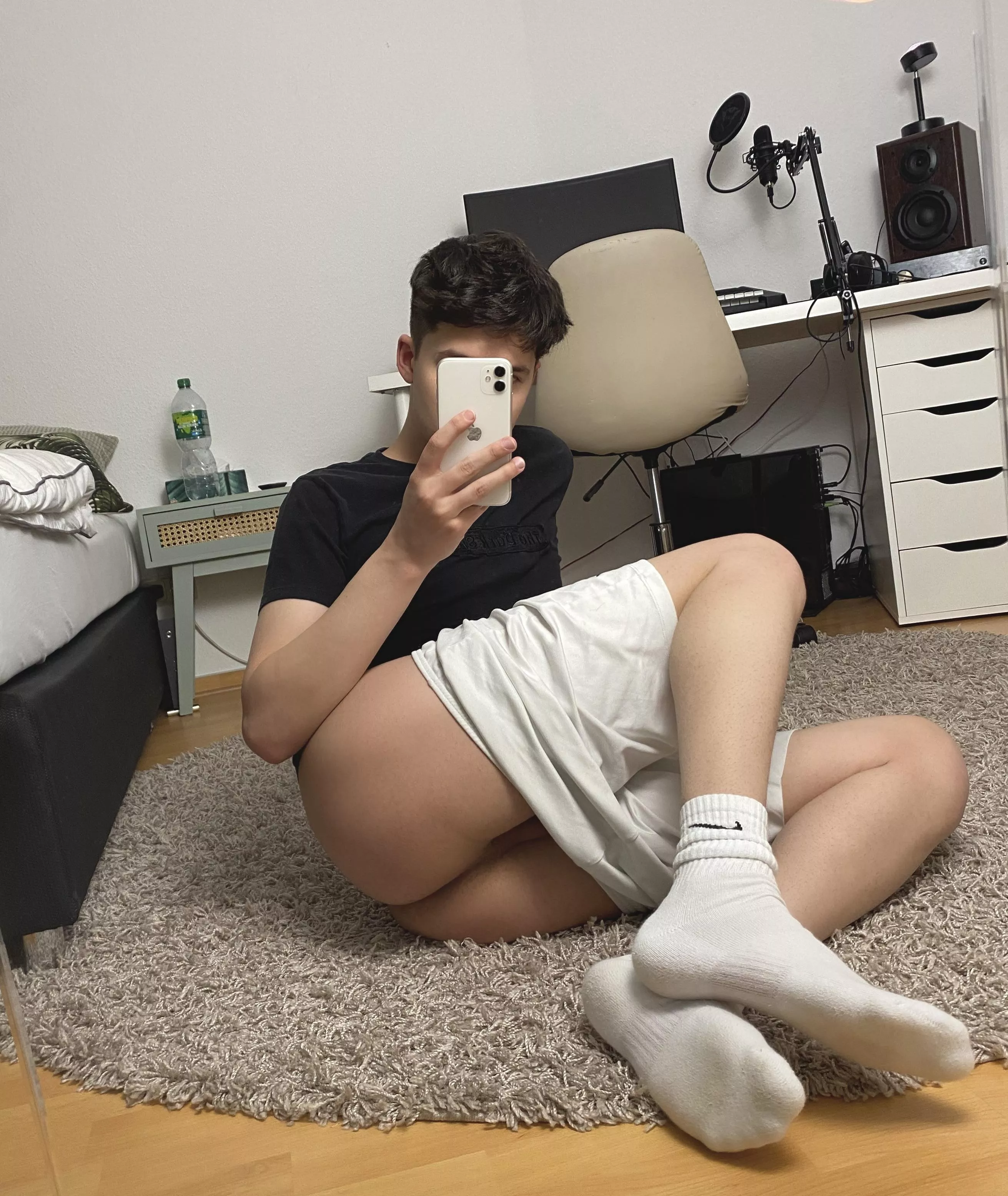 wanna touch my butt? posted by thajuicyboi