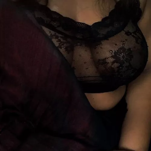 Wanna unwrap? by Hfc_20