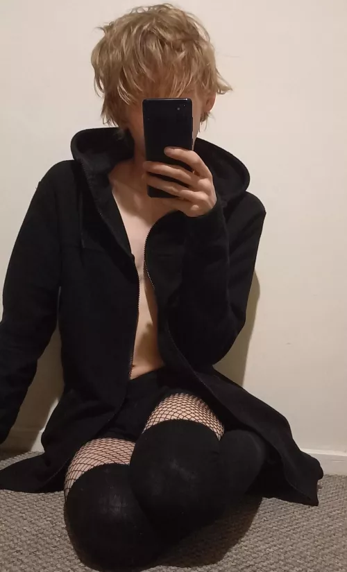 wanna watch anime with me? ☺ by xxTwink22xx