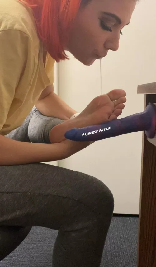 Wanna watch me spit on my feet and give a footjob to this dildo? 😈 by PrincessAverie