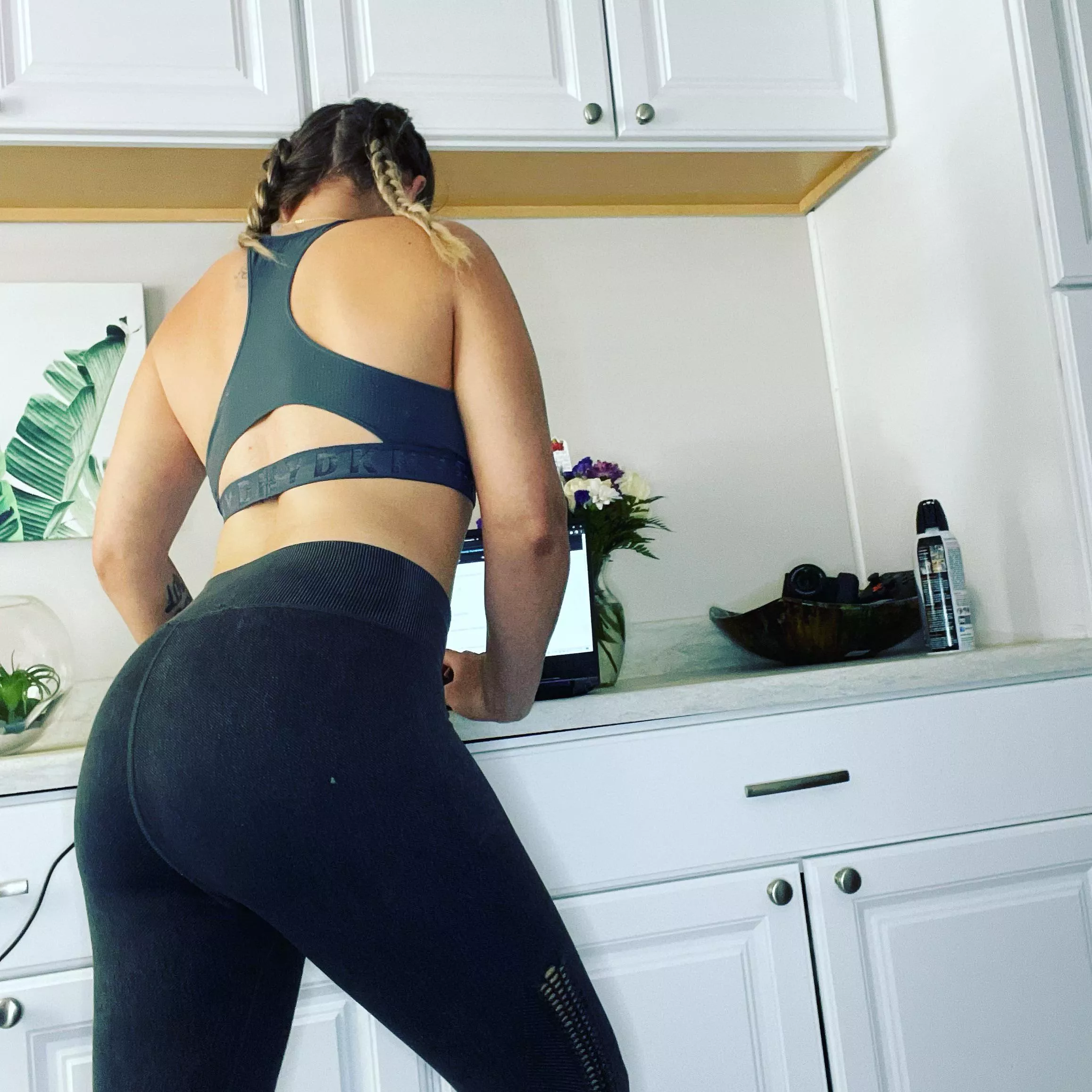 Wanna work from home with me? posted by Whatplus