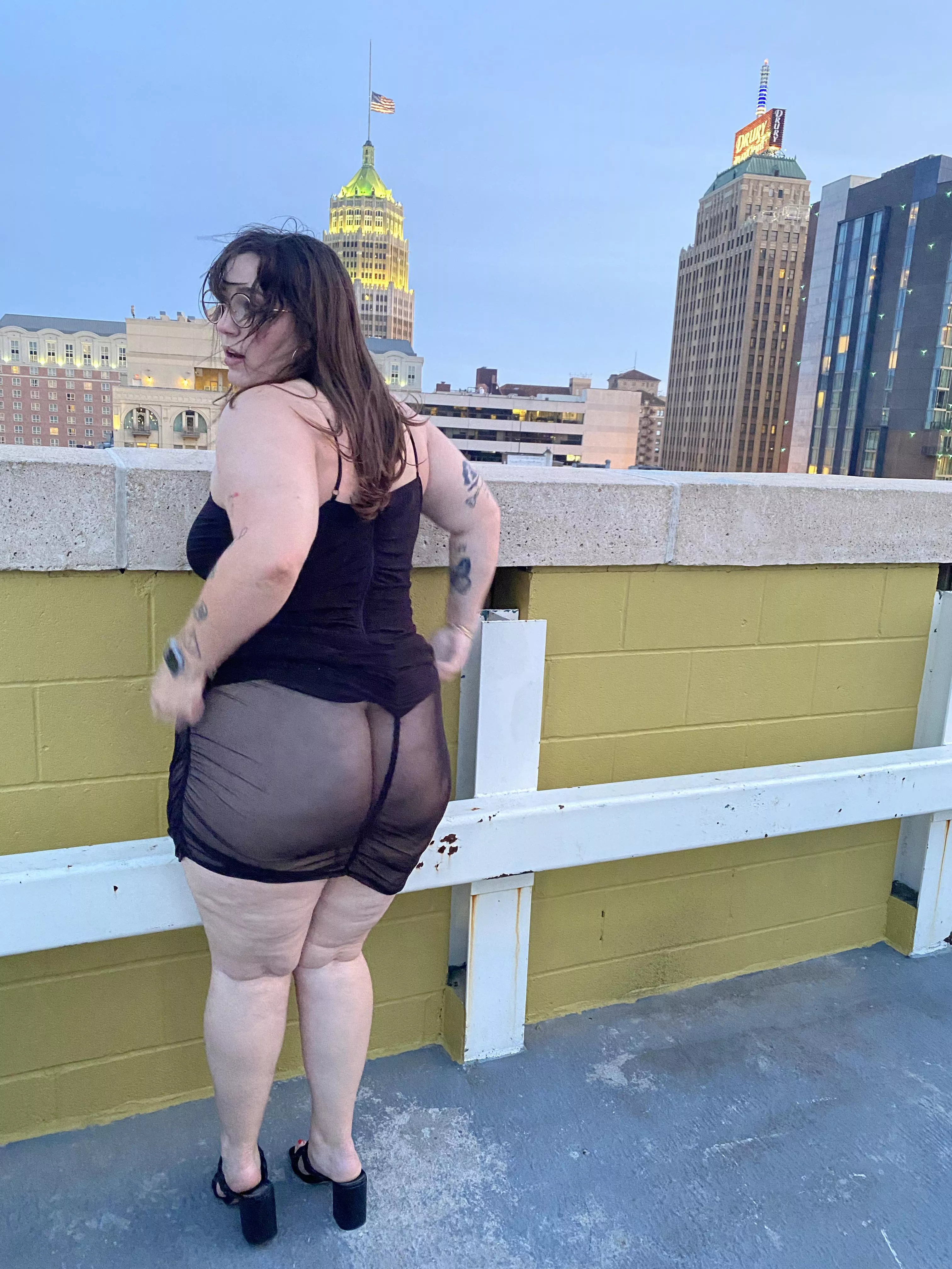 want me to keep pulling it up? posted by sleepy-sofia