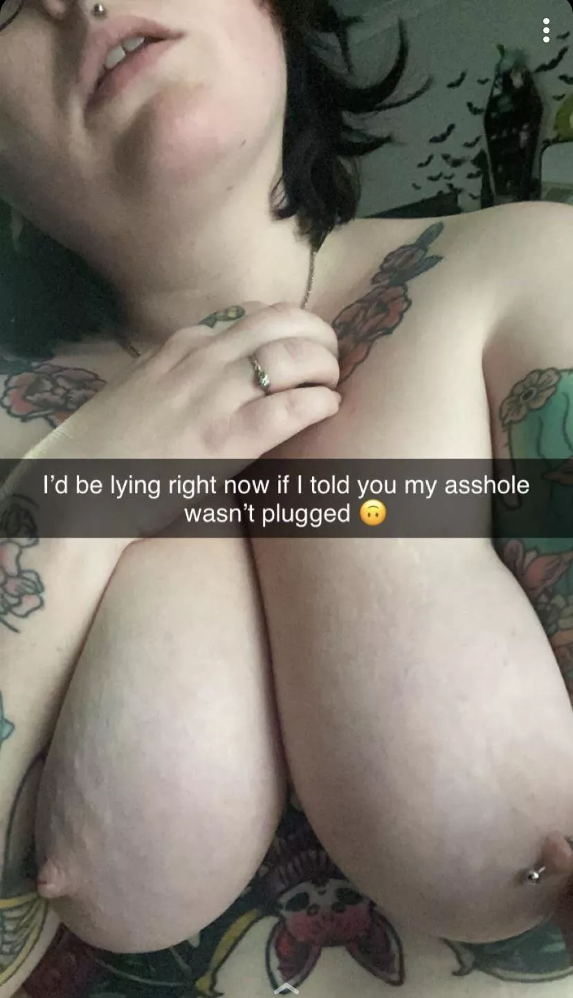 Want me to show you? 😏 posted by peachdarlingg