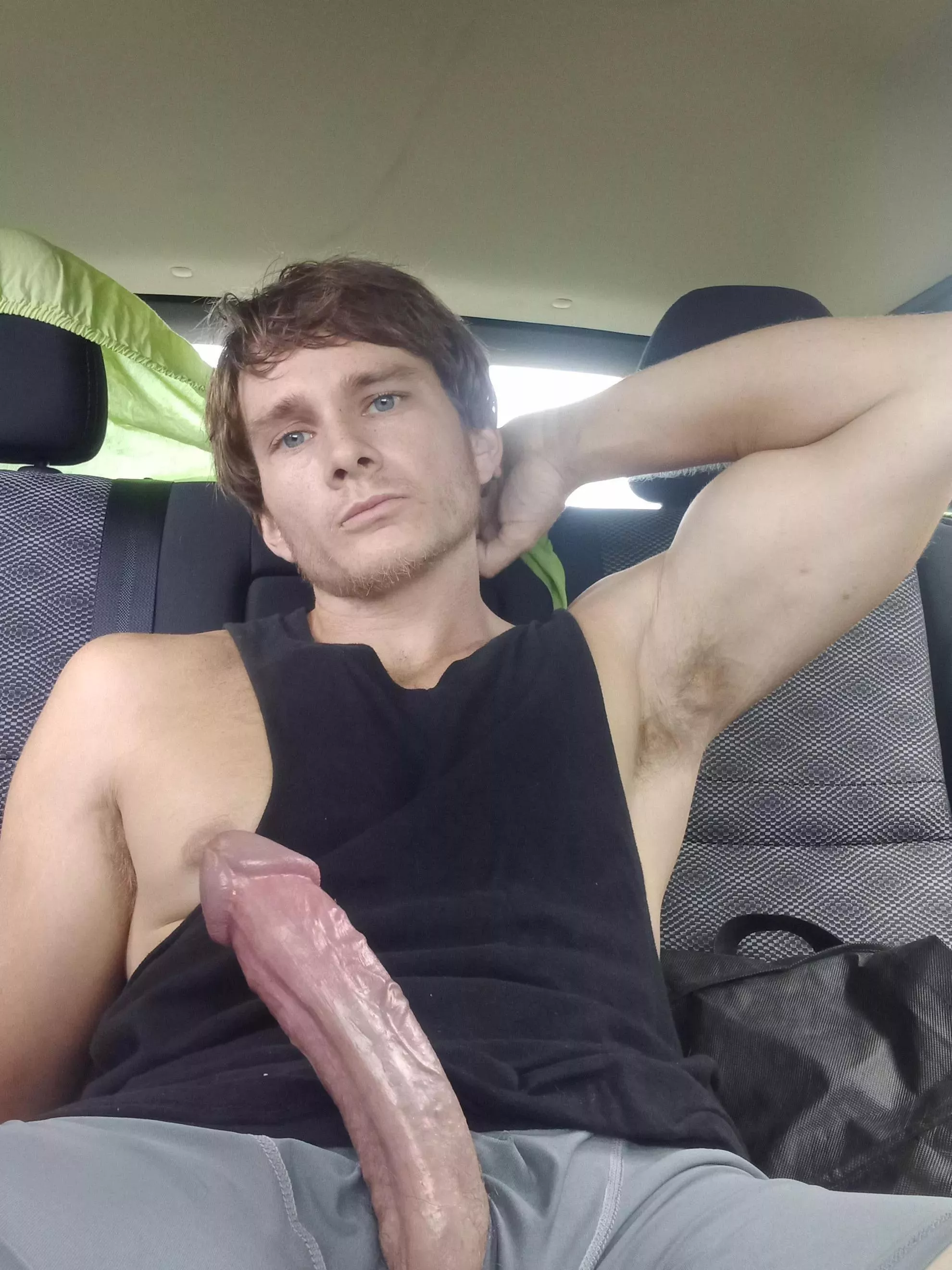 Want to jump in the back seat? Say hi if you’d drain my huge dick 🤤 posted by fithunguklad1996