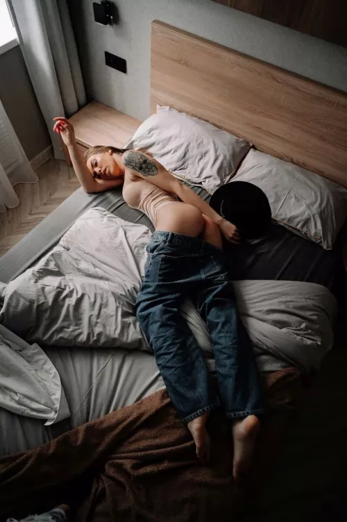 Want to know what's under the jeans? It's hot there… by Gloomy-Avocado-5796