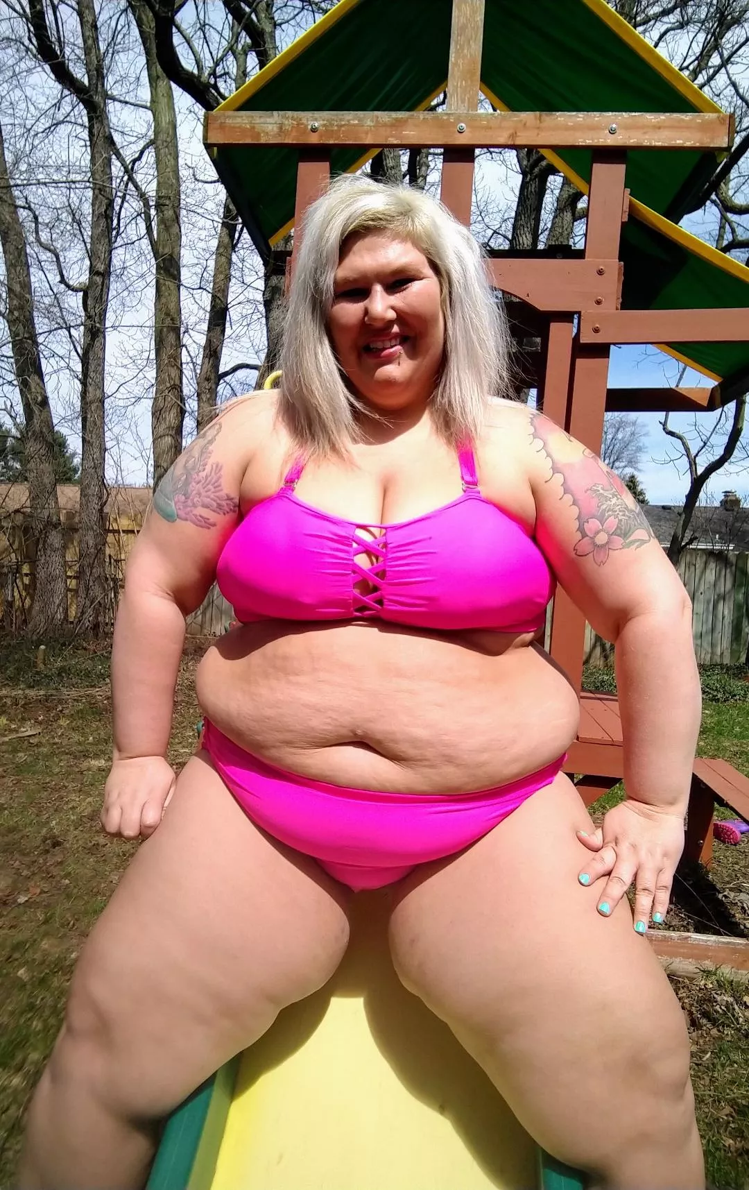 want to play with mommy? posted by Bubblybabe_88