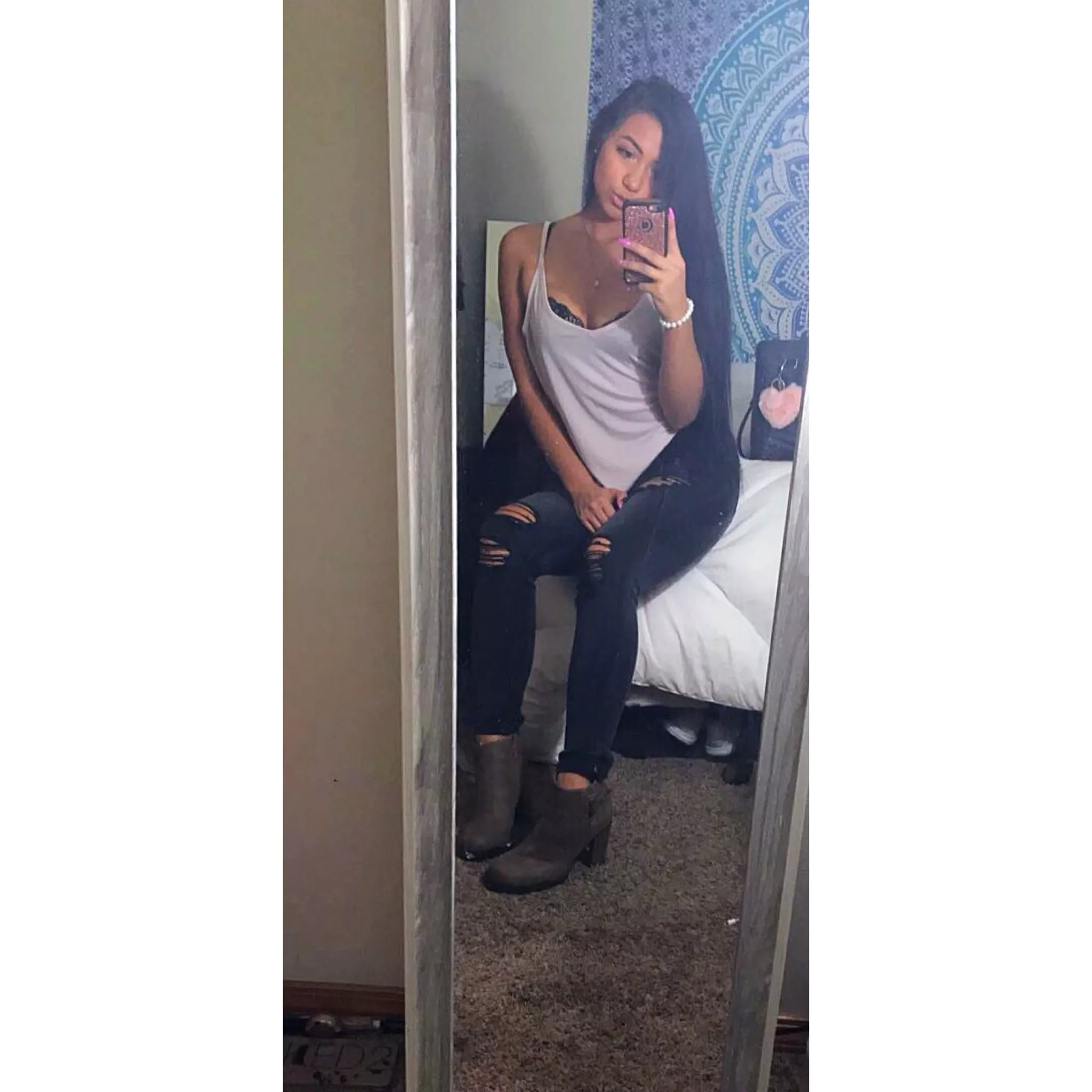 Want to see my clothes on the floor? posted by Chong975