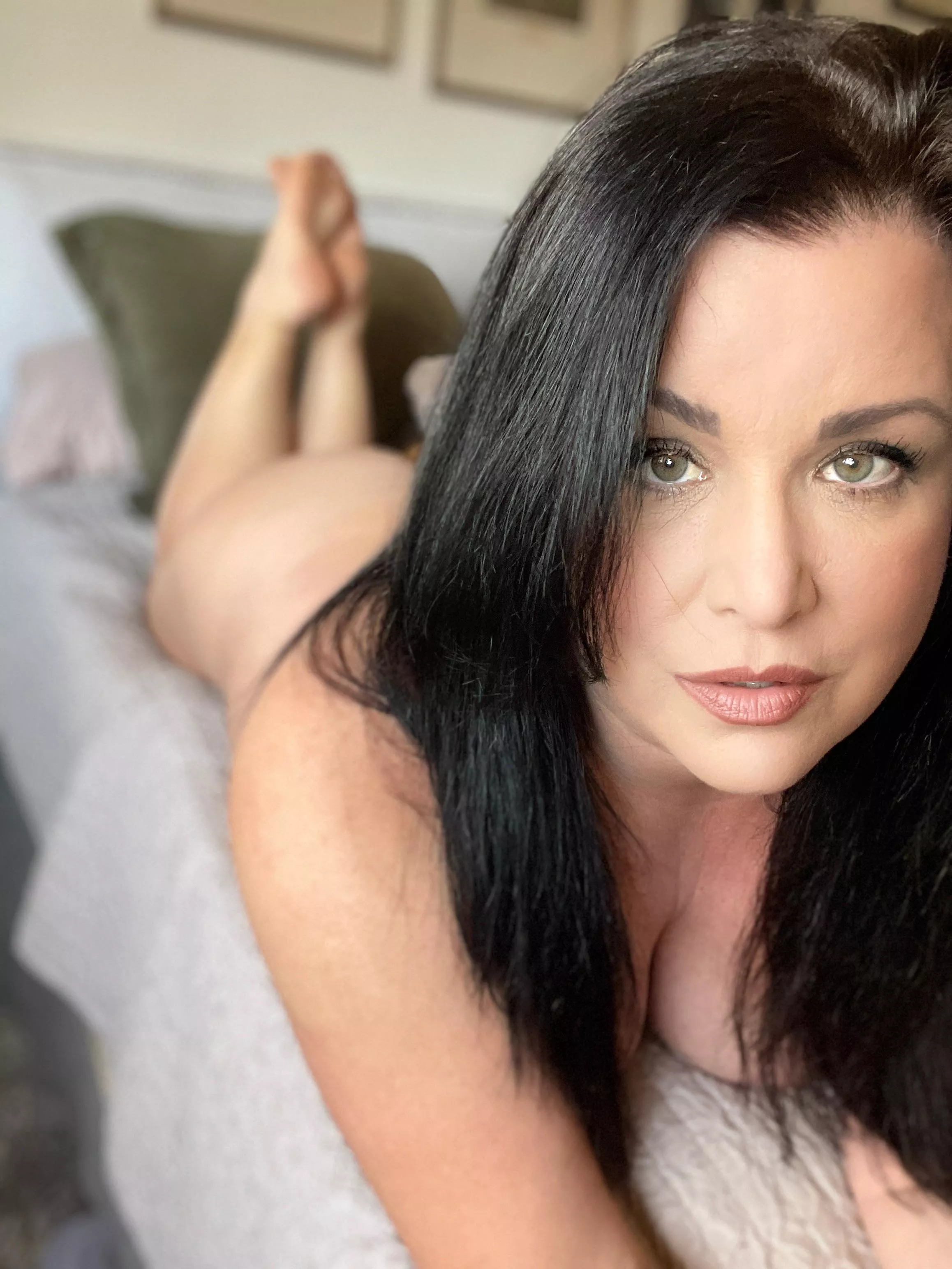 Want to stay? (F)55 posted by MILF-Southern