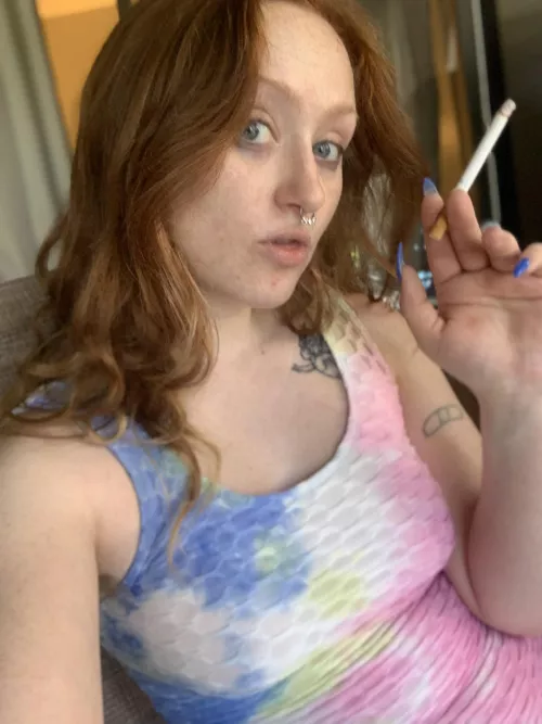 want to watch me destroy my lungs?? by gloriahole420
