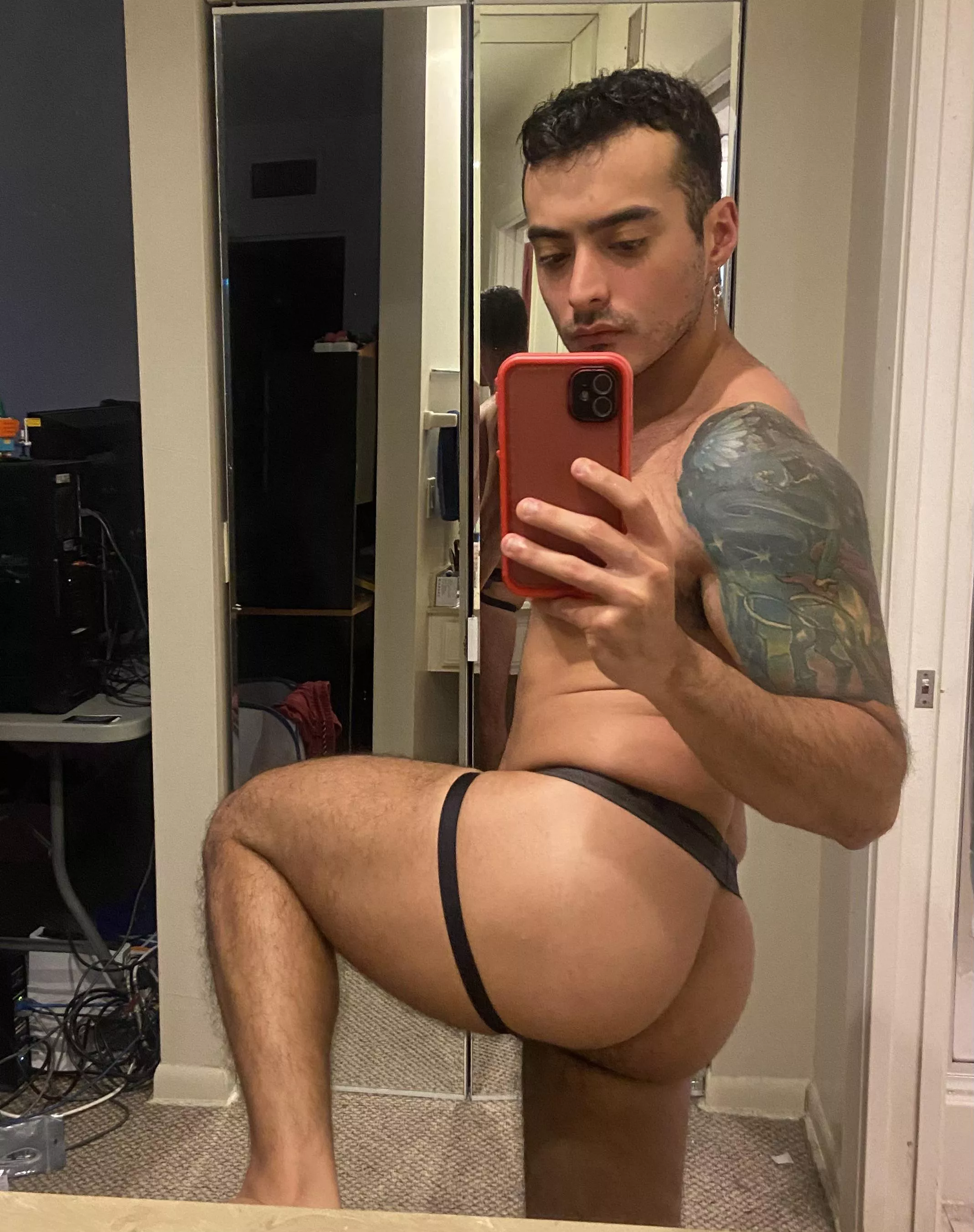Wanted to show off the other side of my fave jock too 😜 posted by BBandJxxx