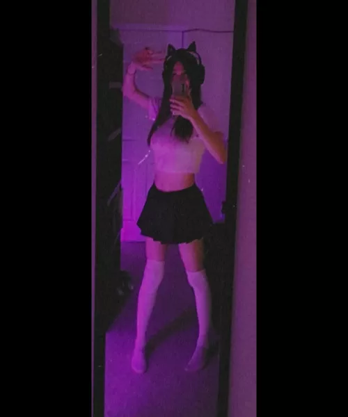 wanted to try some pink today 😁💖 by Puggles66