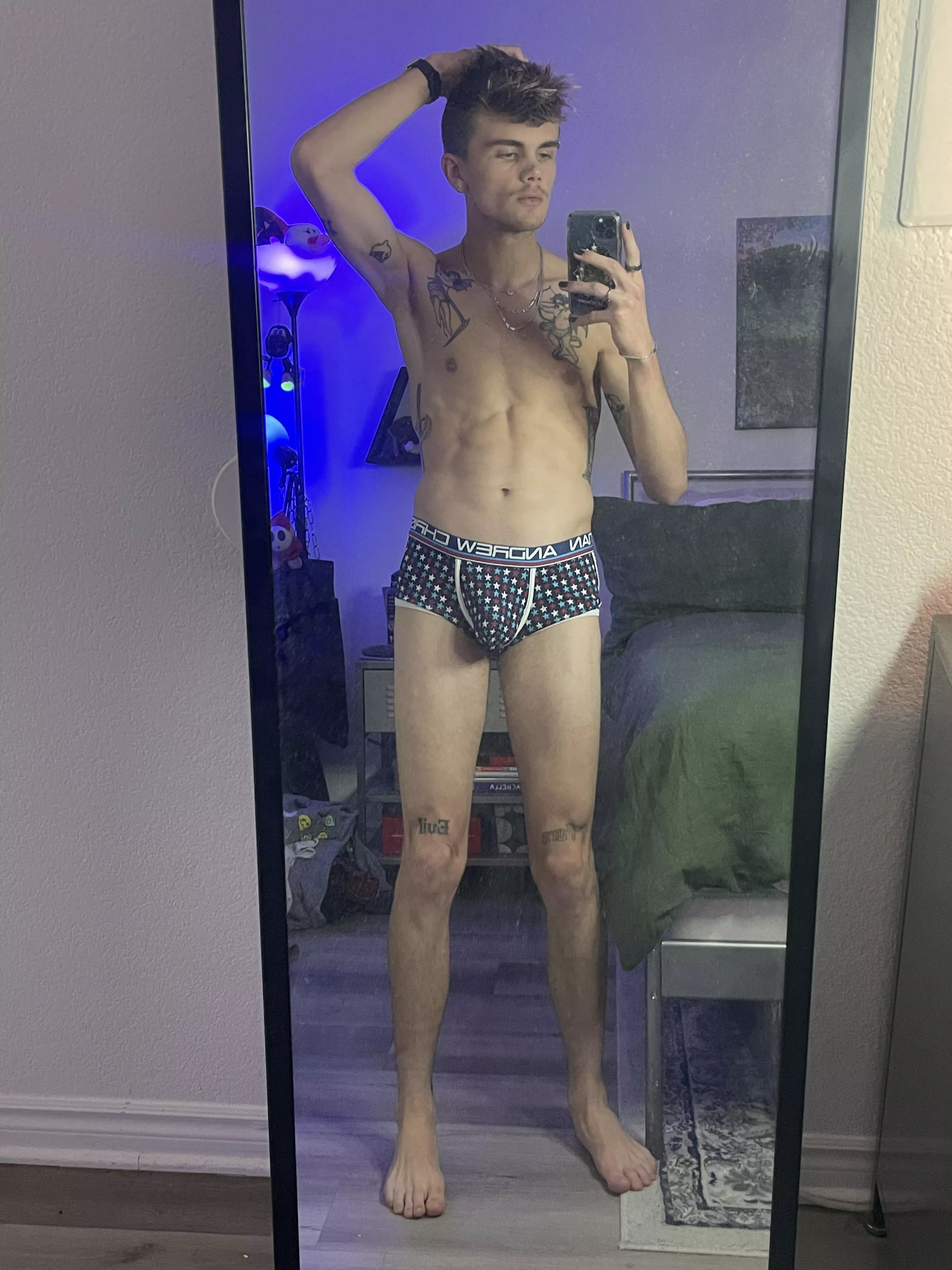 Wants to come out posted by aceheartbreak