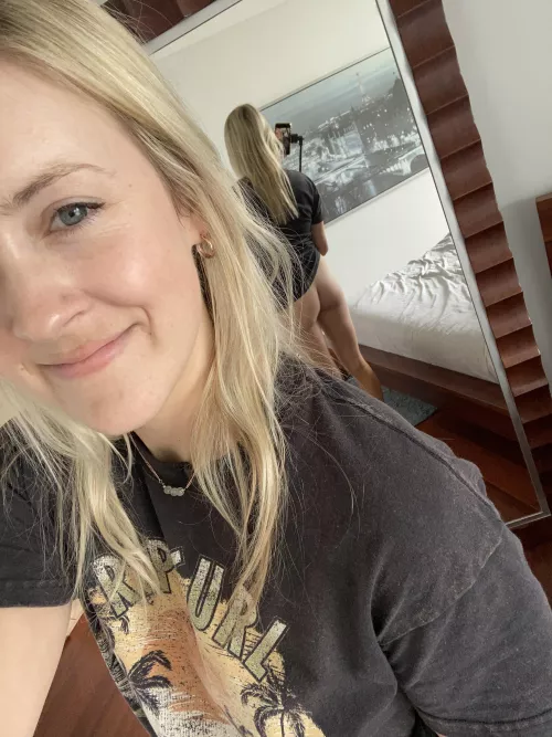 Was just testing out the angles by Liz_XO_