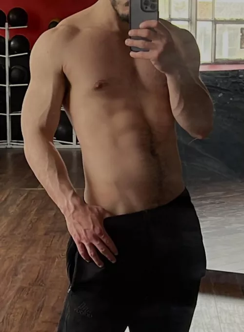 Was told I should post here, so do you think I belong? by TrippyToast0