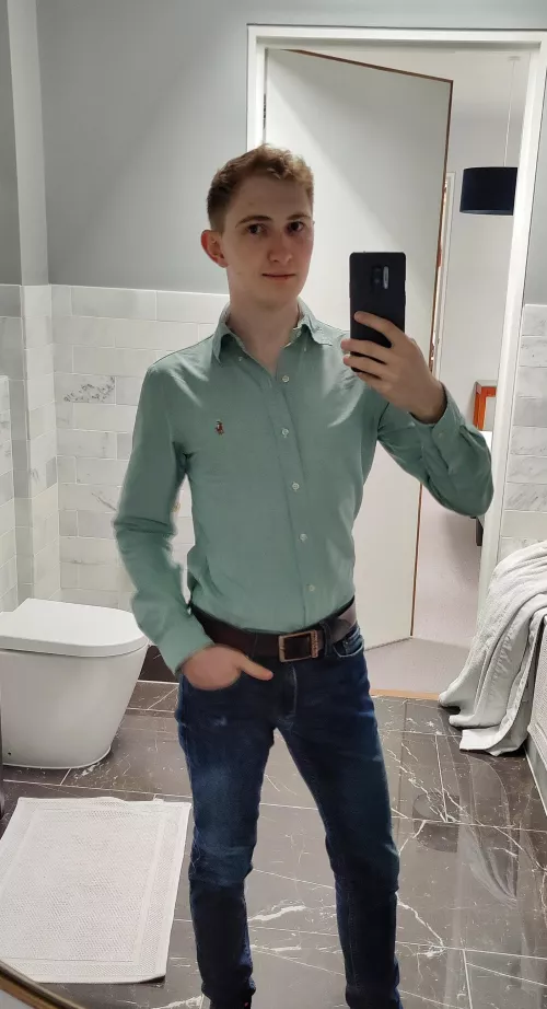 was trying to be professional for a big presentation today by Atomlad360