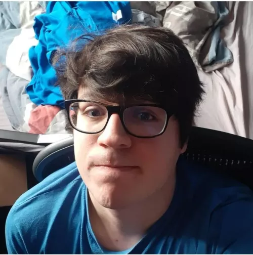 wassup boyos. im boreddd hmu ya sexy nerds by MrMyster11