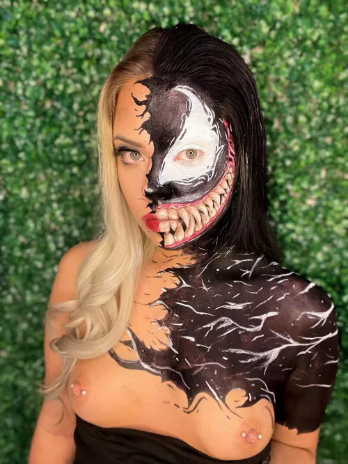 Watchya think?? 😚😚🕷 by Kirbyxxx