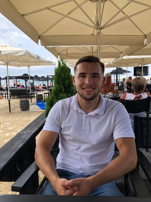 we are having a date by blondboyjan