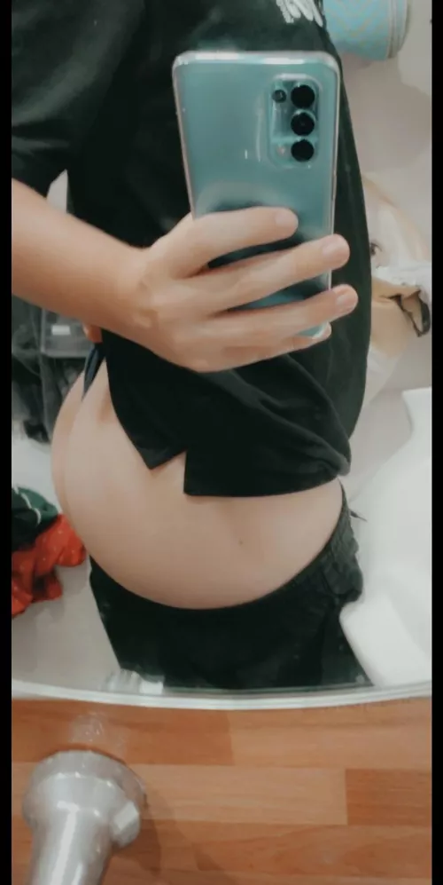 we are out eating out together and I just sent you these photos and give you a smug look, what would you do 😳? by PringDing22