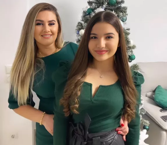 Websluts for big cocks by Trav_clair21