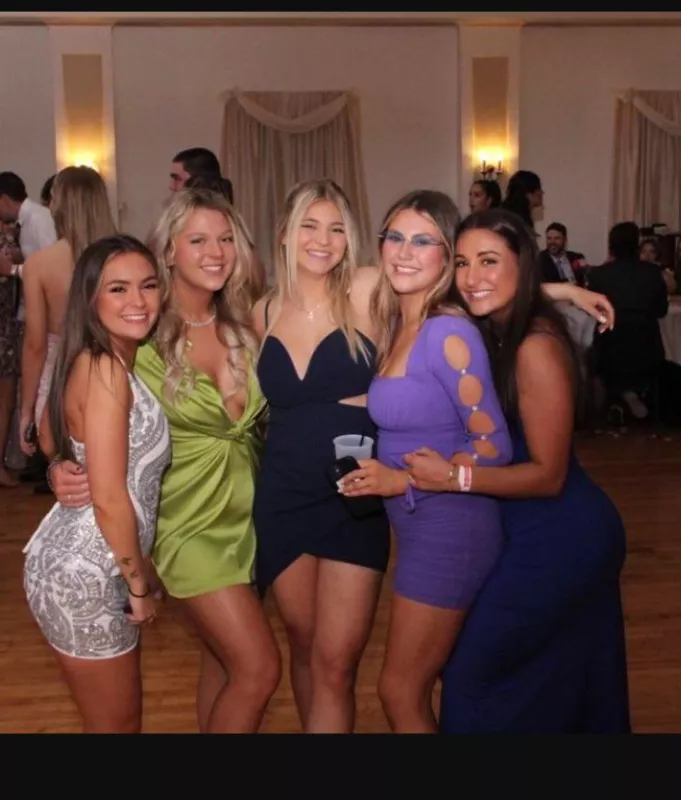Wedding reception girls posted by Chaturbater1