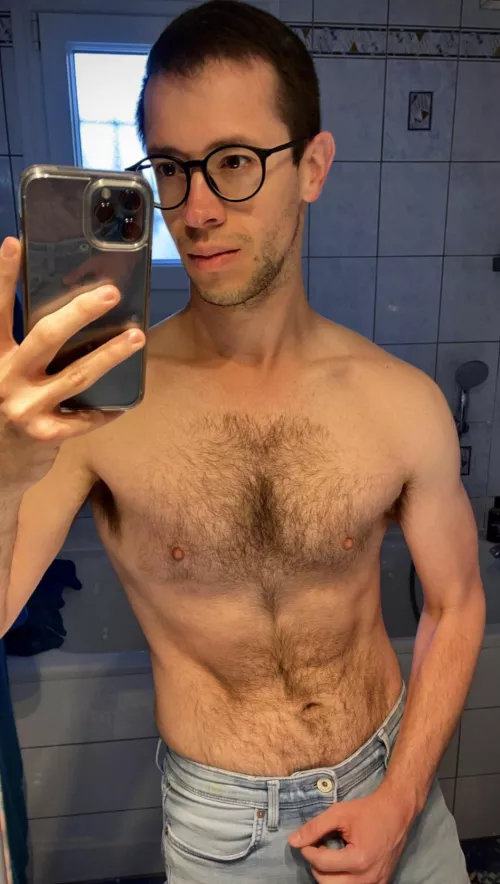 Week-end is coming! 🤓 by KnownRandomization