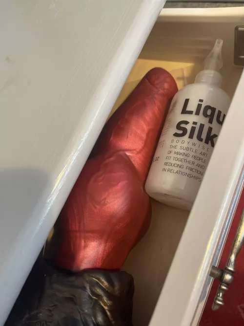 well hello~ by Harderdaddyuwuowo