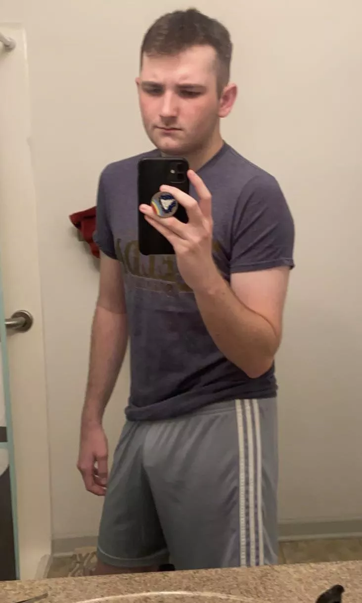 Well-outlined posted by thickhairytwink