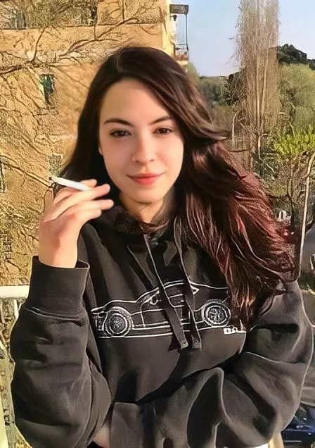 Went for a walk with a friend this morning and she took this for me. Not my usual style but I hope someone likes. posted by Alicjasmokes