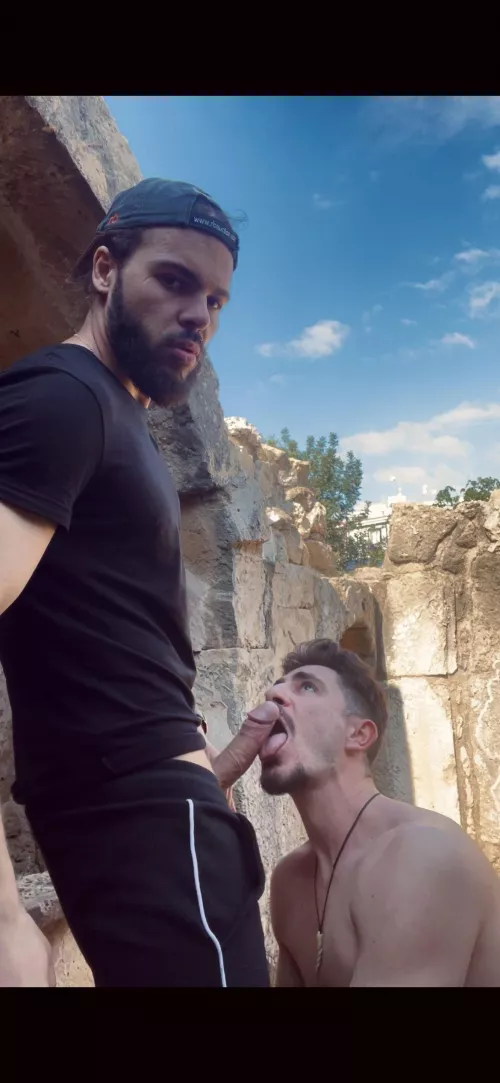 Went on a lil nature hike with my bf 🐒 by pentasteron