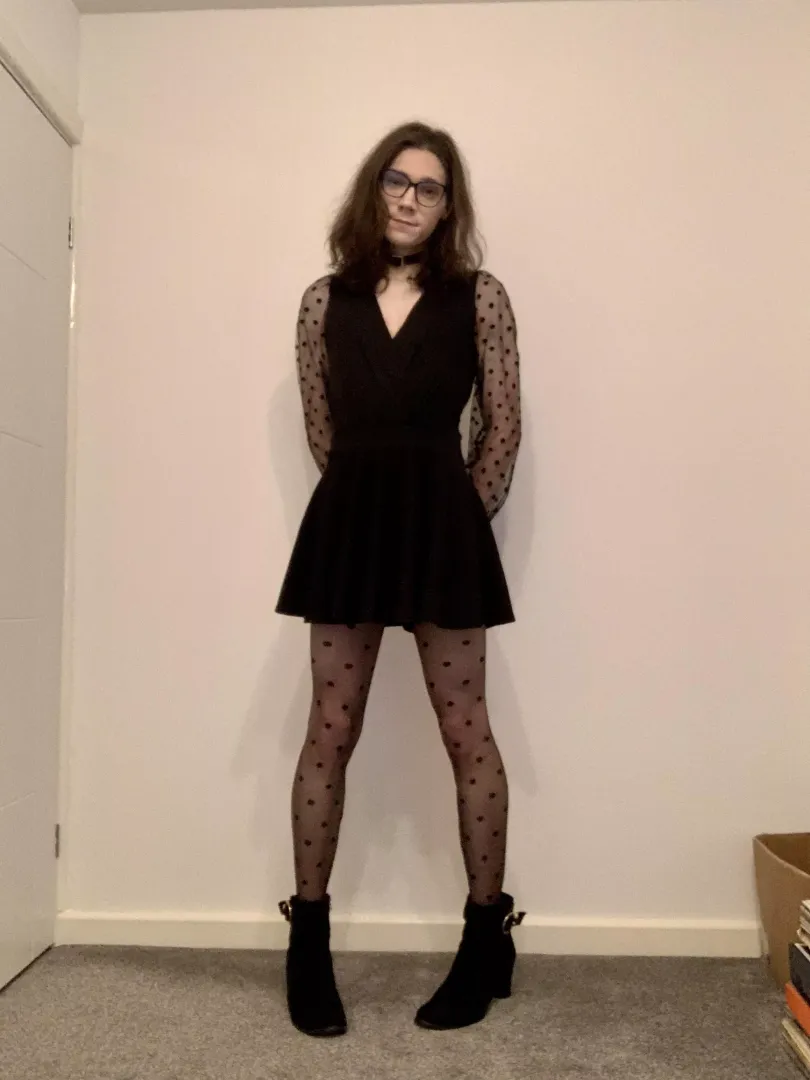 Went out in public dressed up for the first time last night, it was such an amazing experience. 🥰🥰 Turned a few heads, hopefully for the right reasons. 😂 posted by Royal_Detective_556