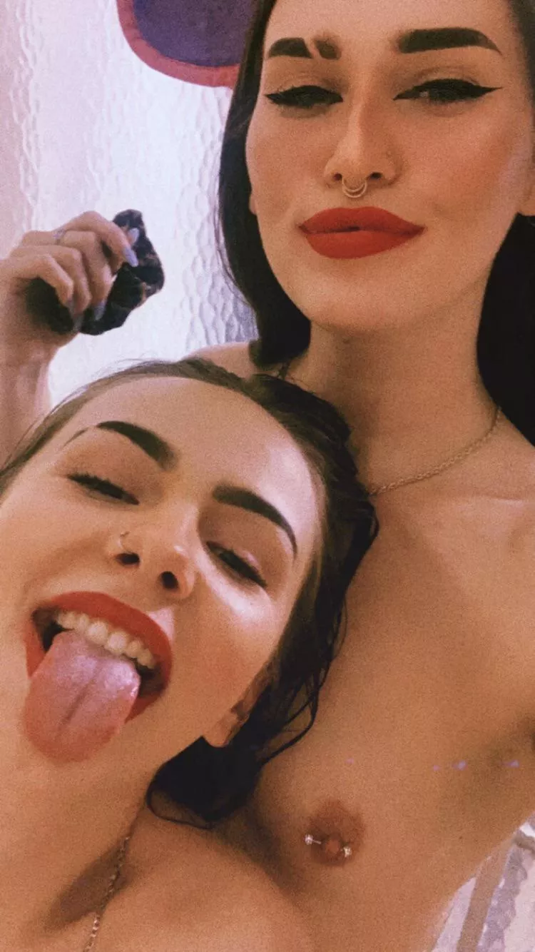 We’re saving water! posted by babyykyy