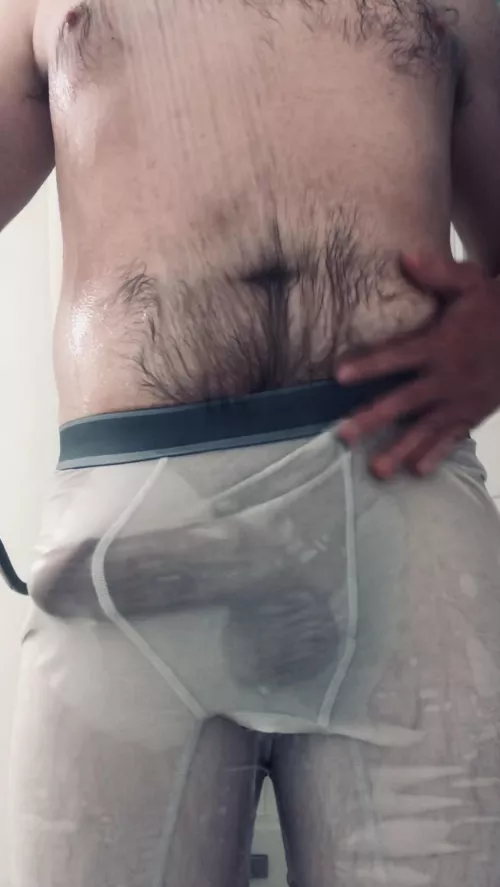 Wet. by chesterfieldton