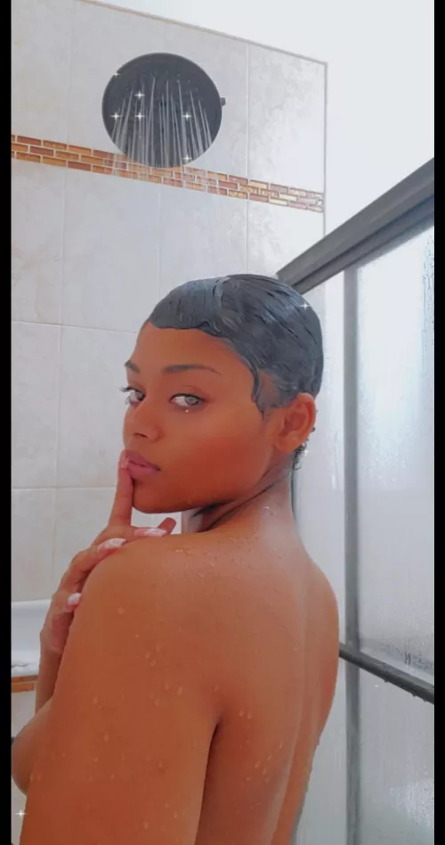 wet 💦 by avanalust