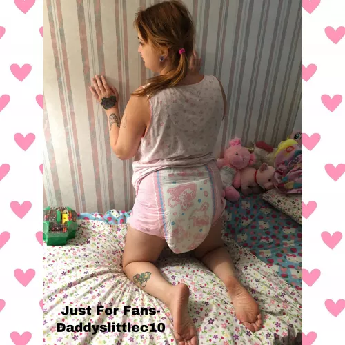 Wet baby by Daddyslittlepissbaby