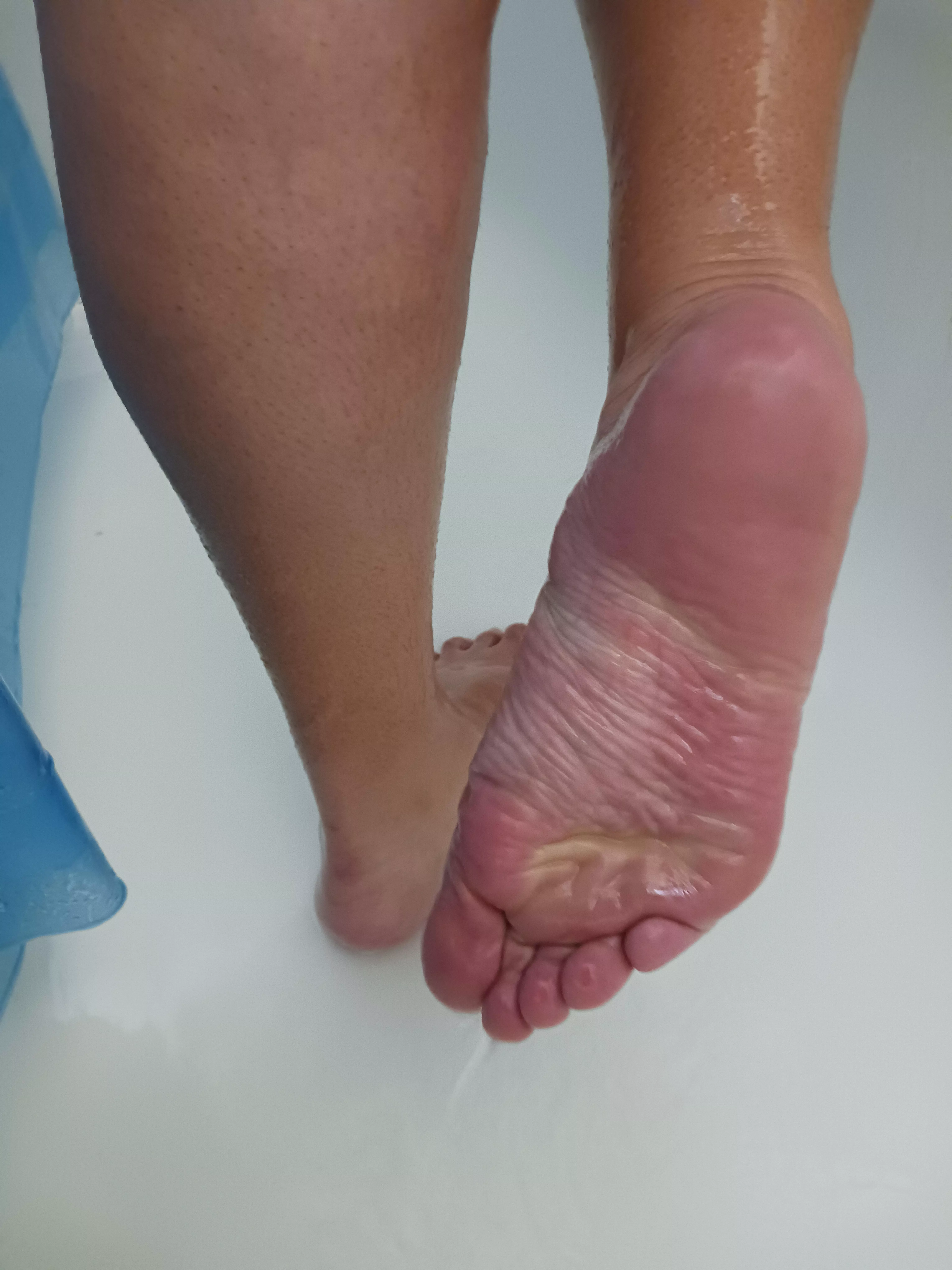 wet or dry 🥺💦🙉🥵 posted by sexiashlee