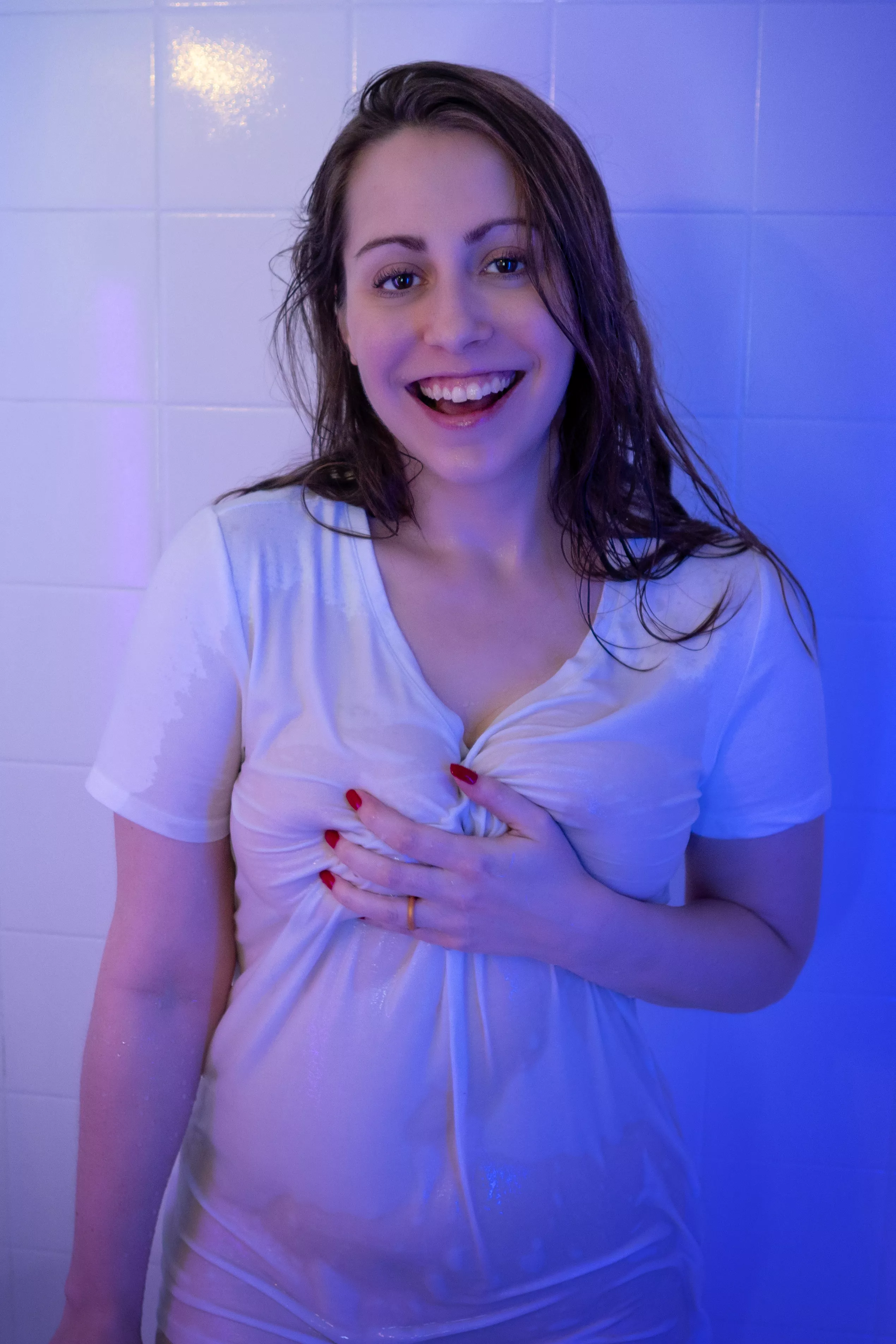 Wet t-shirts feel weird posted by shattered-porcelain