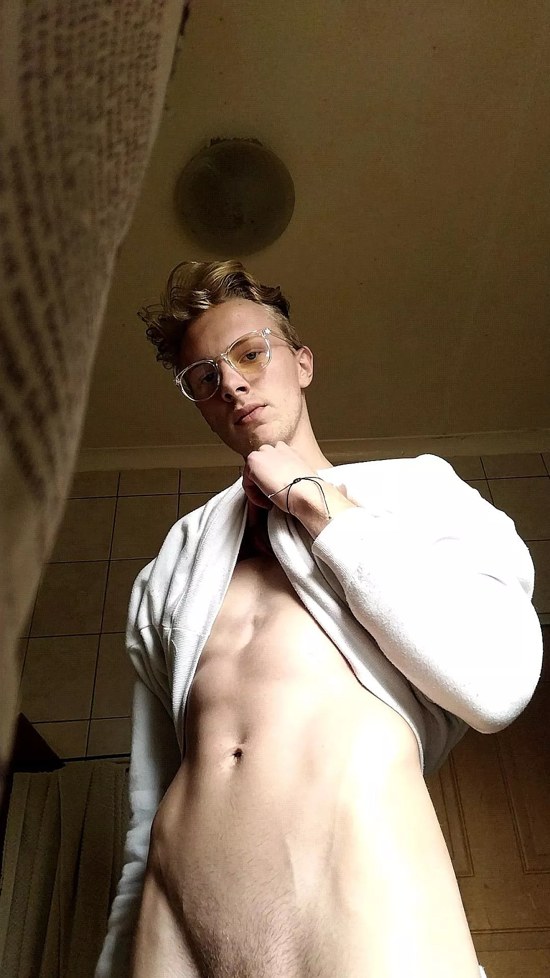 we've gone wild! 🥵🥵🥵 posted by BongRabbit420