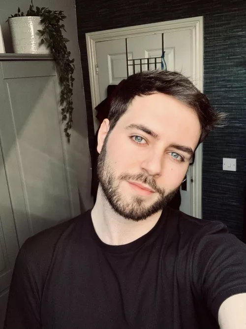 wfh got me bored af by prmxieia